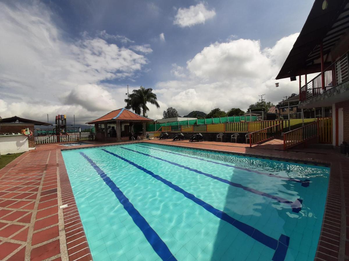 Finca Hotel La Fragata Santa Rosa de Cabal Eksteriør billede